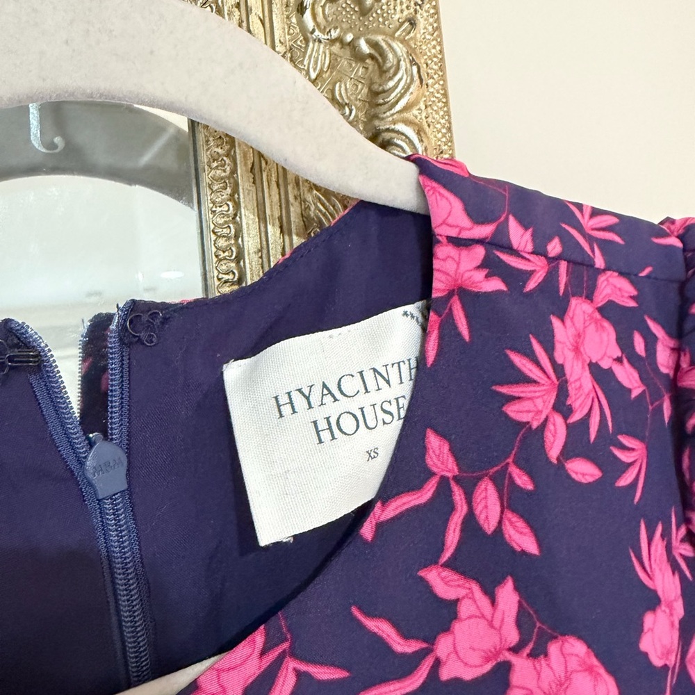 NWT Tuckernuck Hyacinth House Floral Fuchia and Navy Women's Dress XS - Picture 2 of 4